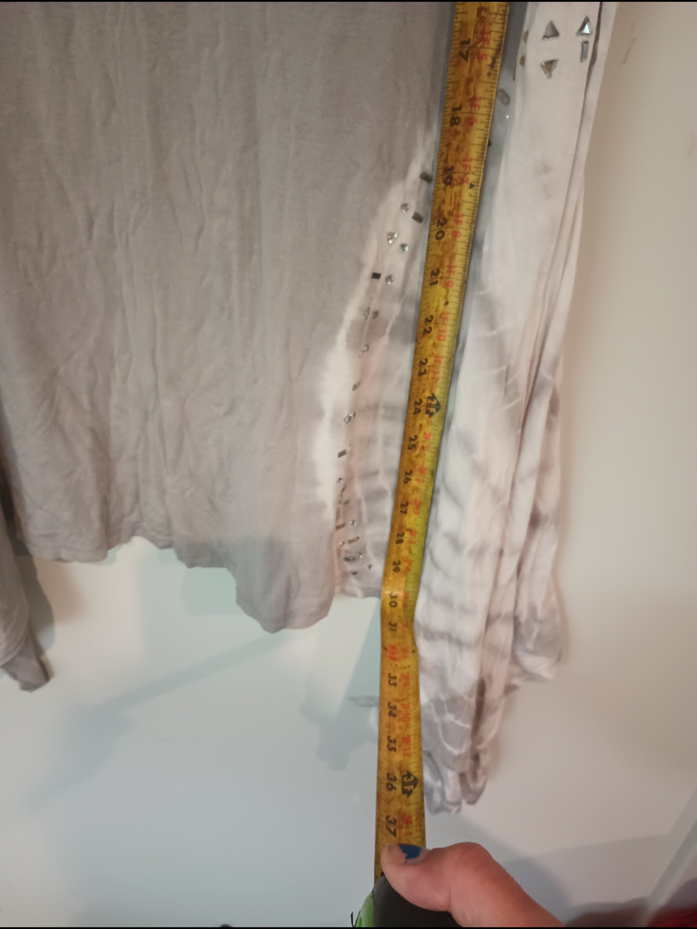 Belldini Gray and White Tie-Dye Short Sleeve Tunic with Stud Accents - Picture 2 of 6